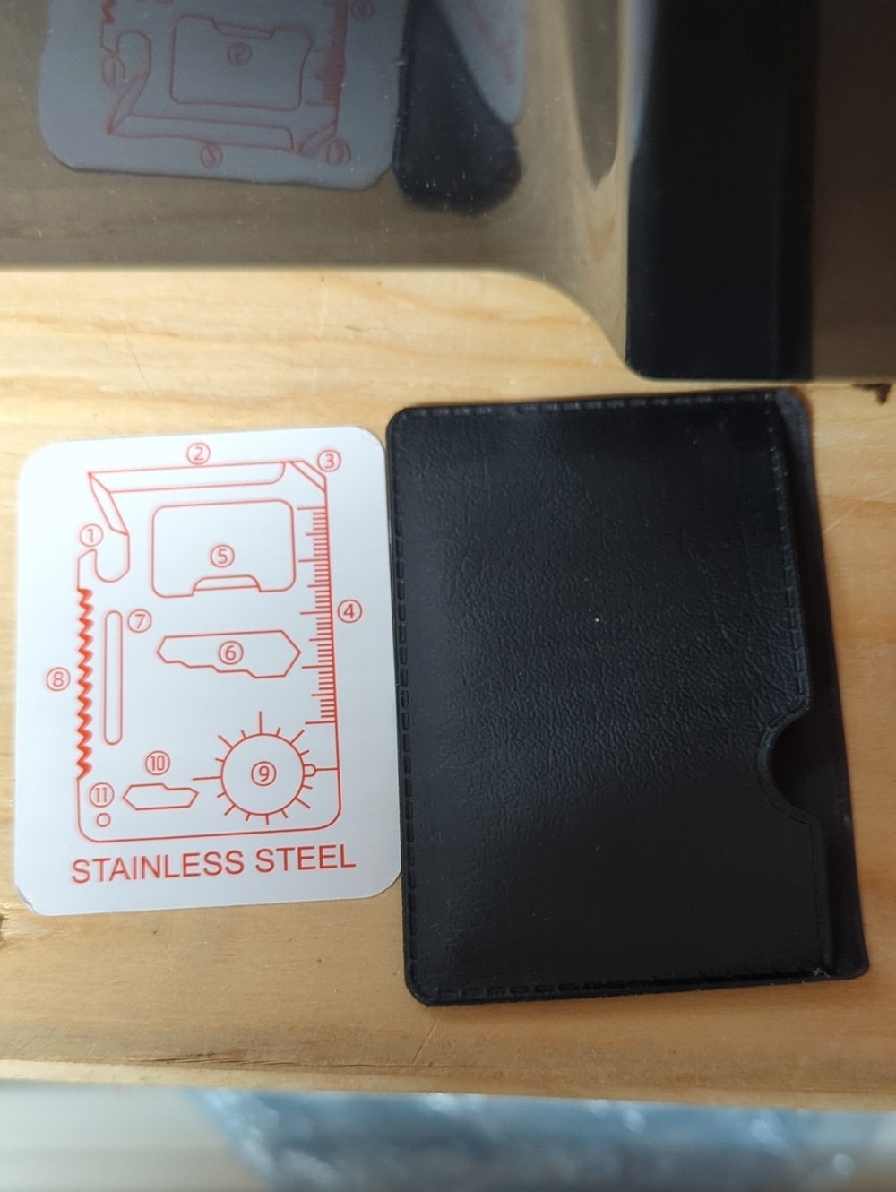 *Free With Purchase* Wallet Utility Tool - Picture 2 of 4